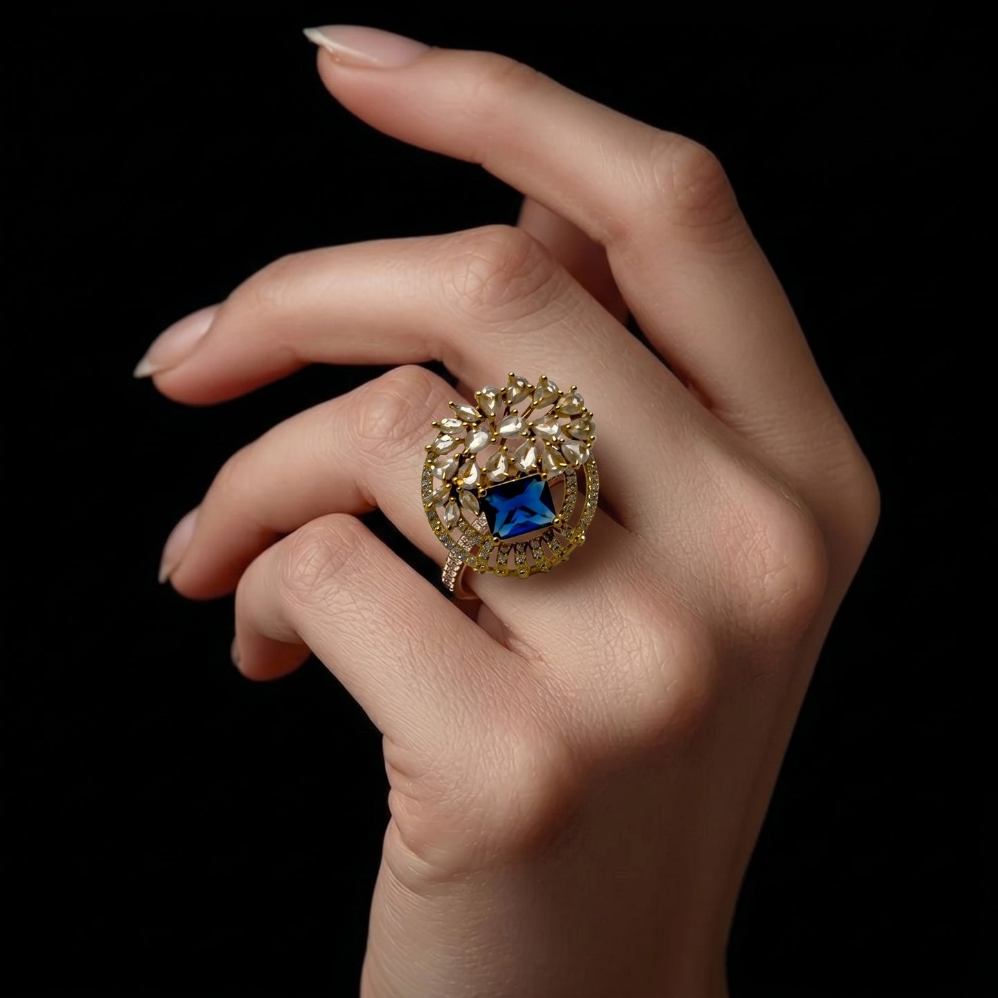 Royal Blue Square Stone Antique Ring – Elegant Vintage Statement Jewelry for Women