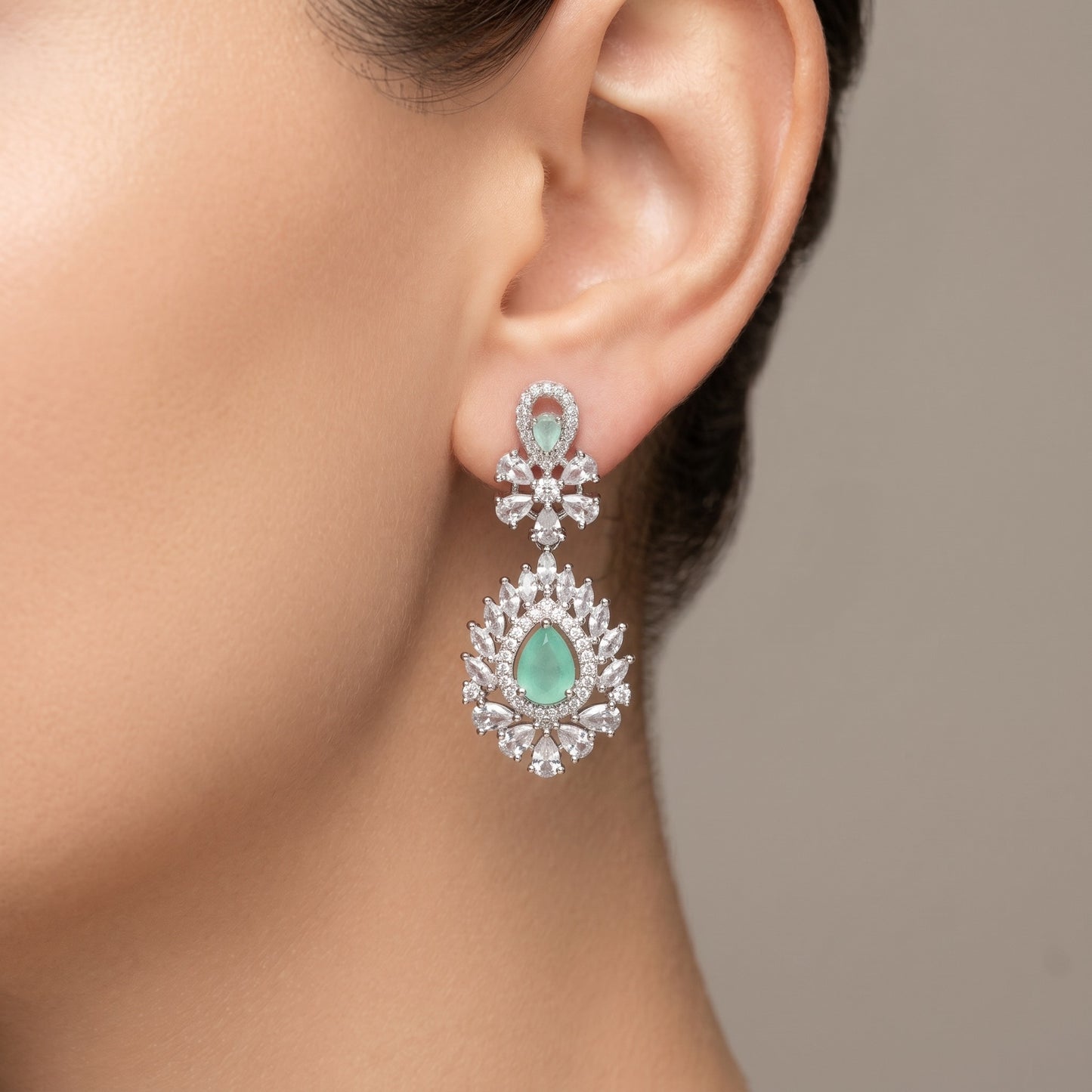 Emerald Bloom Statement Necklace – Elegant Green Statement Jewelry for Weddings & Parties