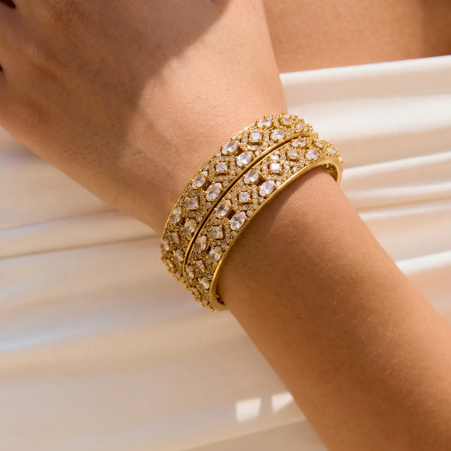 Elegant Gold Tone Kundan Stone Bangle Set for Women | Bridal & Festive Jewelry